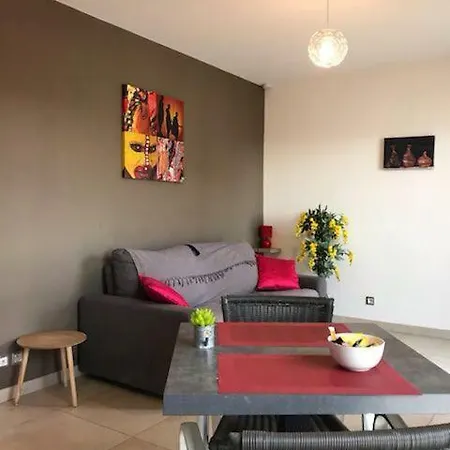 Apartment Myriazur *